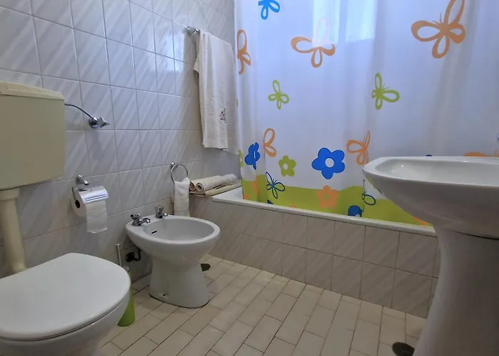 Alfarrobinha - T2 - By Bedzy דירה *